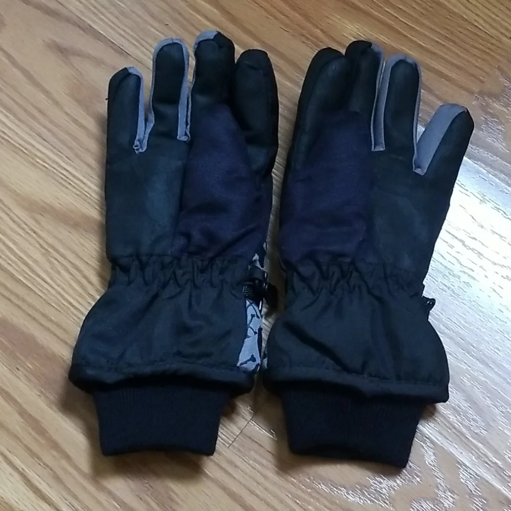 Skull‎ gloves